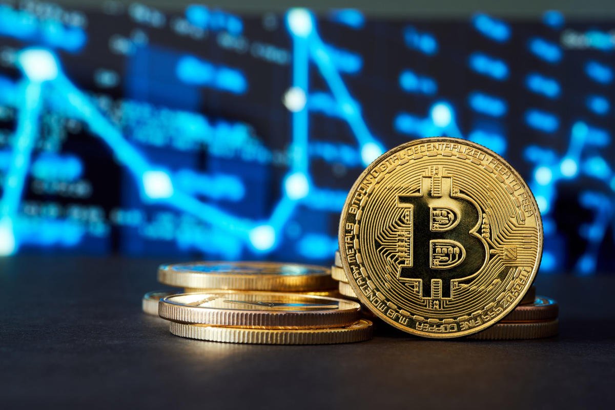 Bitcoin's Price Fluctuations and Long-Term Market Outlook